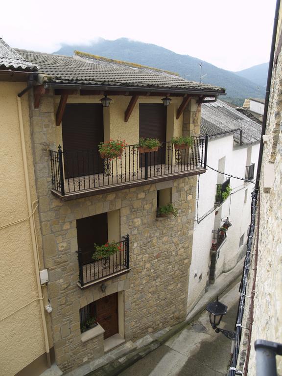 Albergue De Yebra Yebra de Basa Exterior foto
